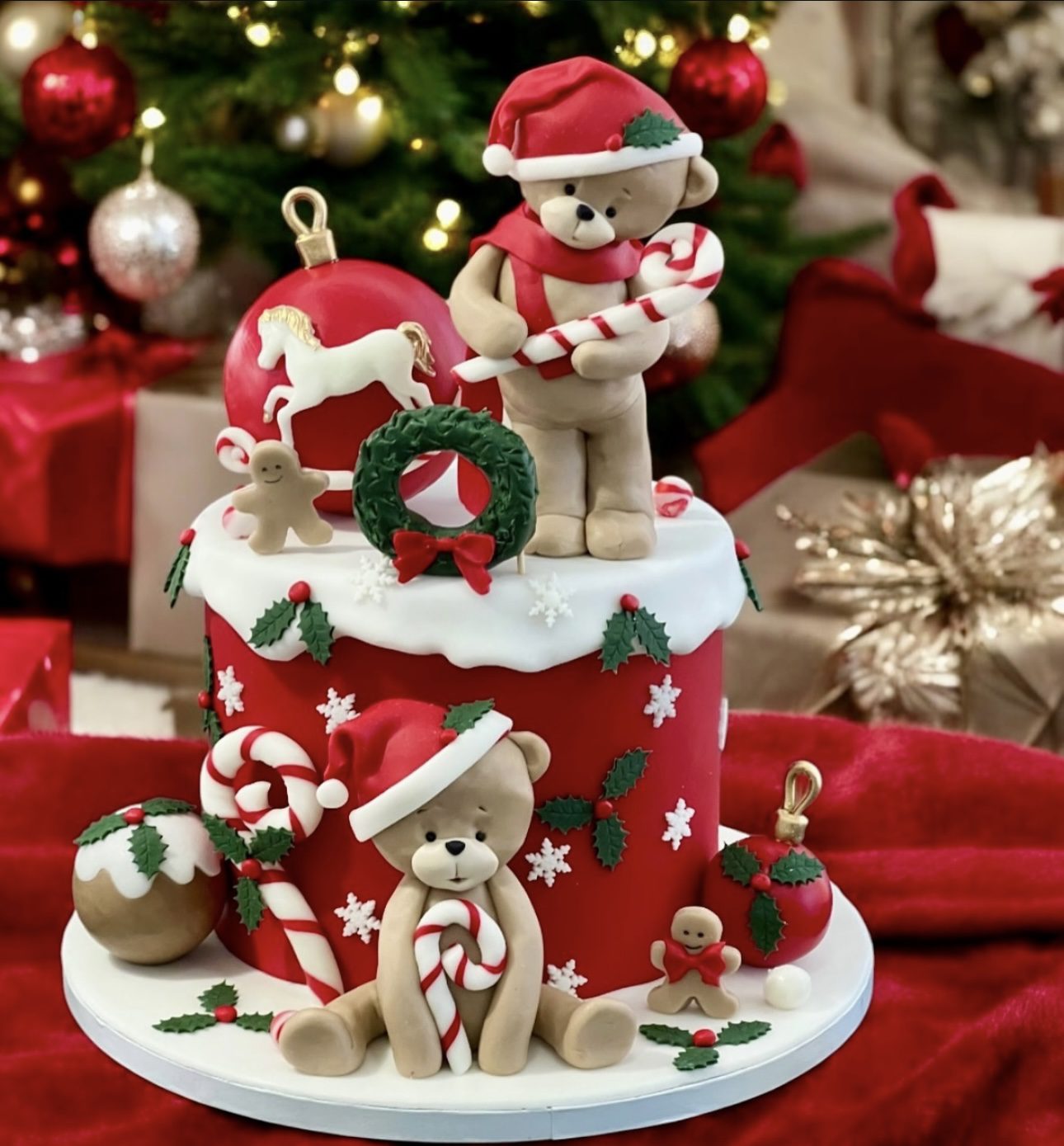 25 Creative Christmas Cake Ideas That’ll Wow Your Guests 78 25 Creative Christmas Cake Ideas That’ll Wow Your Guests Christmas Cake IdeasIMG 9884 Christmas Cake Ideas