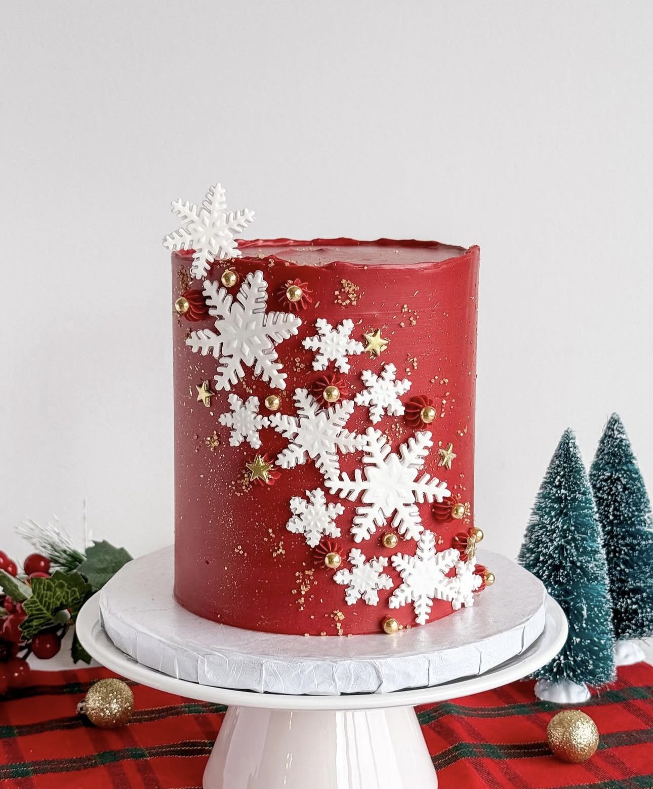 25 Creative Christmas Cake Ideas That’ll Wow Your Guests 67 25 Creative Christmas Cake Ideas That’ll Wow Your Guests Christmas Cake IdeasIMG 9885 Christmas Cake Ideas