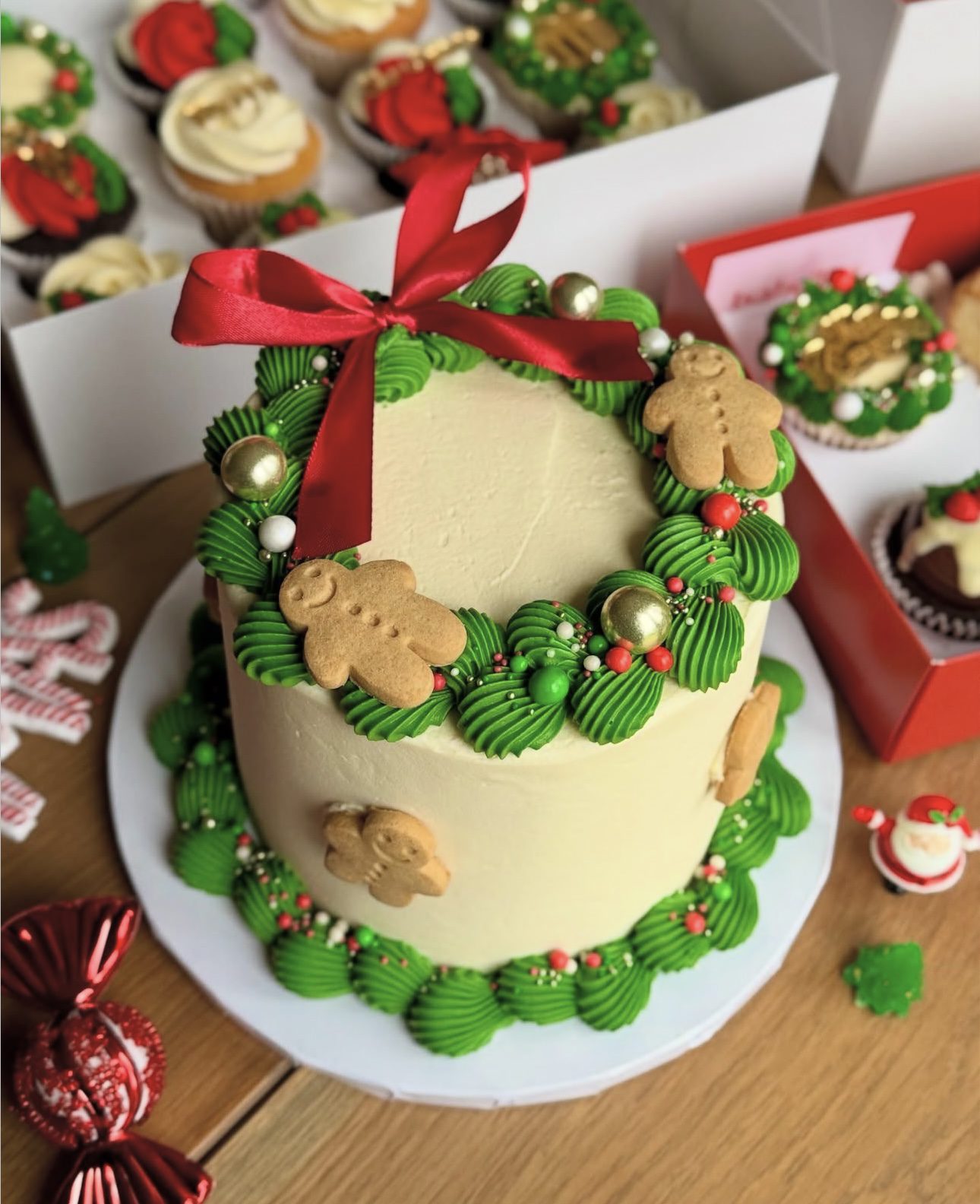 25 Creative Christmas Cake Ideas That’ll Wow Your Guests 56 25 Creative Christmas Cake Ideas That’ll Wow Your Guests Christmas Cake IdeasIMG 9901 Christmas Cake Ideas