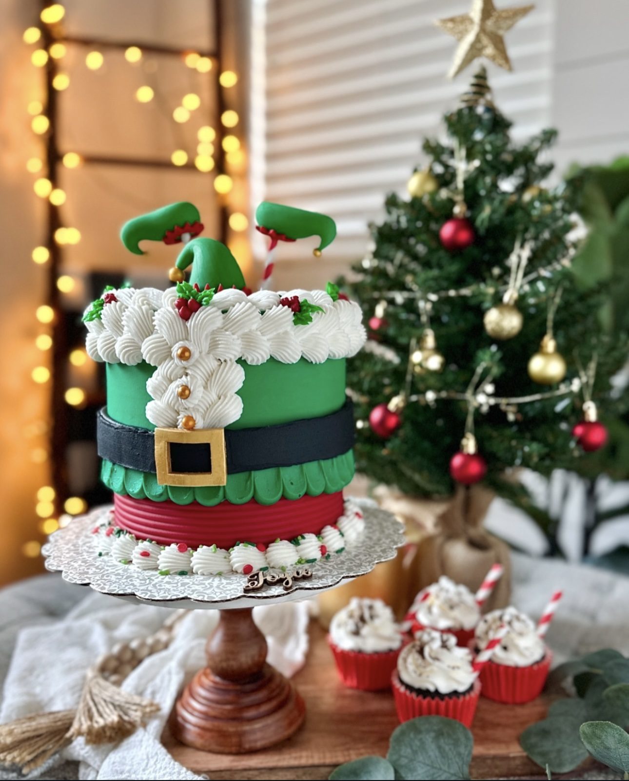 25 Creative Christmas Cake Ideas That’ll Wow Your Guests 54 25 Creative Christmas Cake Ideas That’ll Wow Your Guests Christmas Cake IdeasIMG 9904 Christmas Cake Ideas