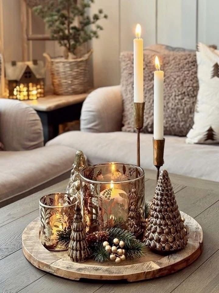 30 Cozy Christmas Coffee Table Decor Ideas You'll Love 89 30 Cozy Christmas Coffee Table Decor Ideas You'll Love christmas cofffee table decor ideasIMG 9230 Christmas Coffee Table Decor Ideas