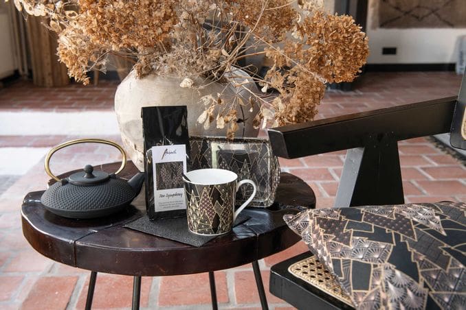 45 Best Coffee Table Centerpiece Ideas You'll Love 135 45 Best Coffee Table Centerpiece Ideas You'll Love Table Centerpiece Ideas