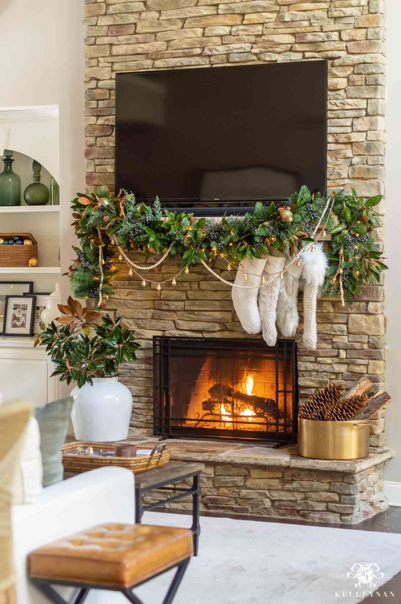 40+ Elegant Christmas Mantel Decor Ideas 17 40+ Elegant Christmas Mantel Decor Ideas Full Fireplace Mantel Garland Tutorial scaled Christmas Mantel Decor