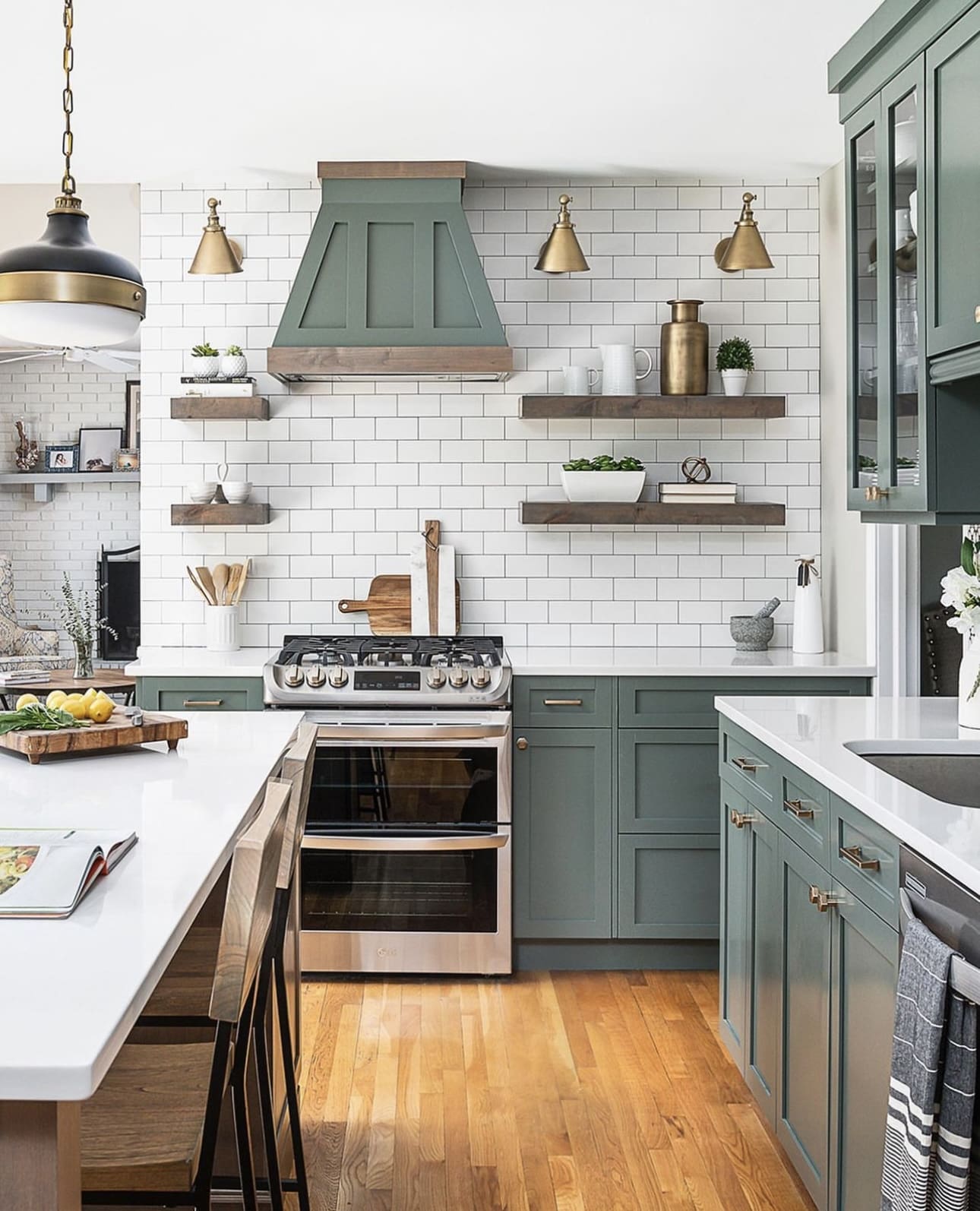 34 Beautiful Sage Green Kitchen Design Ideas to Inspire You 27 34 Beautiful Sage Green Kitchen Design Ideas to Inspire You Sage Green Kitchen Range Hood