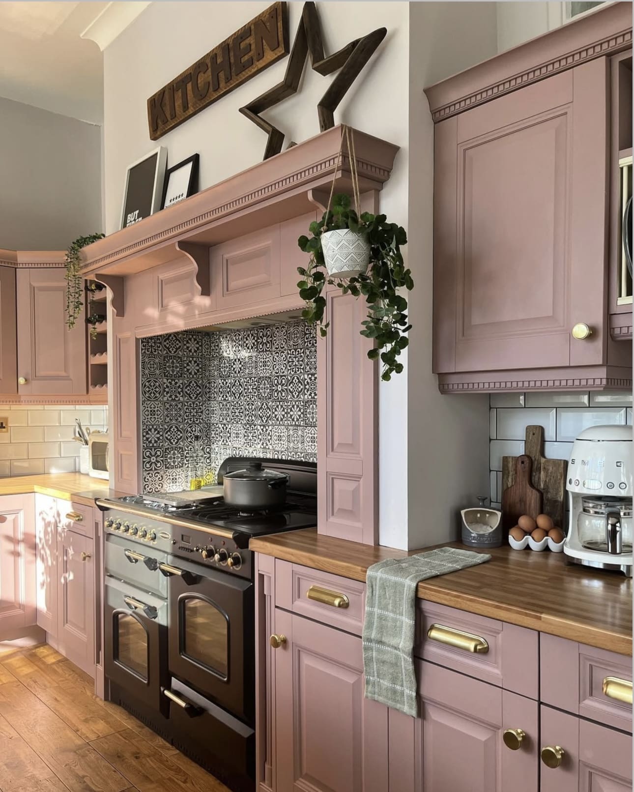 35 Stunning Pink Kitchen Design Ideas to Inspire You 77 35 Stunning Pink Kitchen Design Ideas to Inspire You IMG 1230 Pink Kitchen Design Ideas