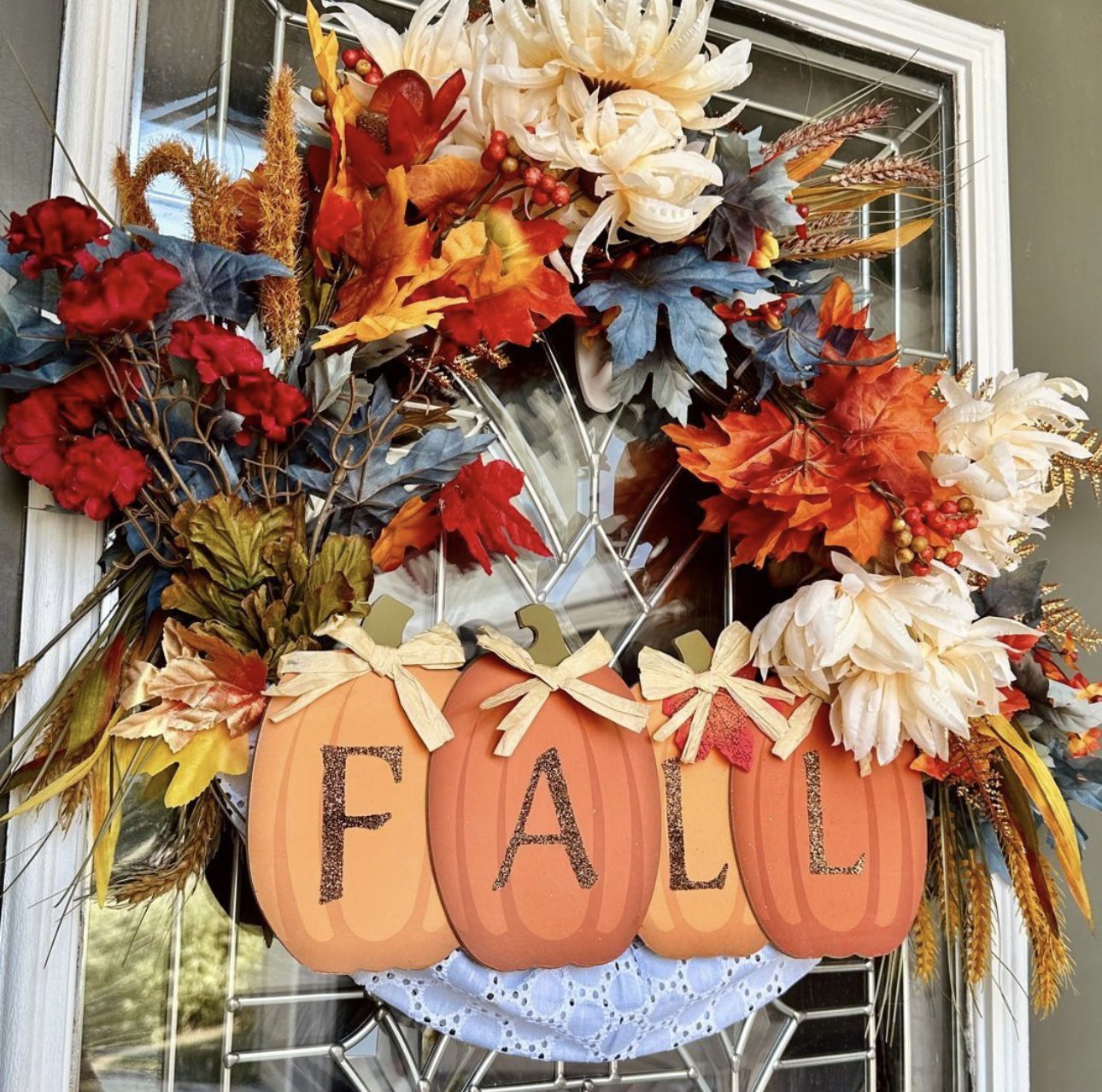 22 Best DIY Fall Wreath Ideas to Warm Up Your Front Door 48 22 Best DIY Fall Wreath Ideas to Warm Up Your Front Door IMG 1288 DIY Fall Wreath Ideas