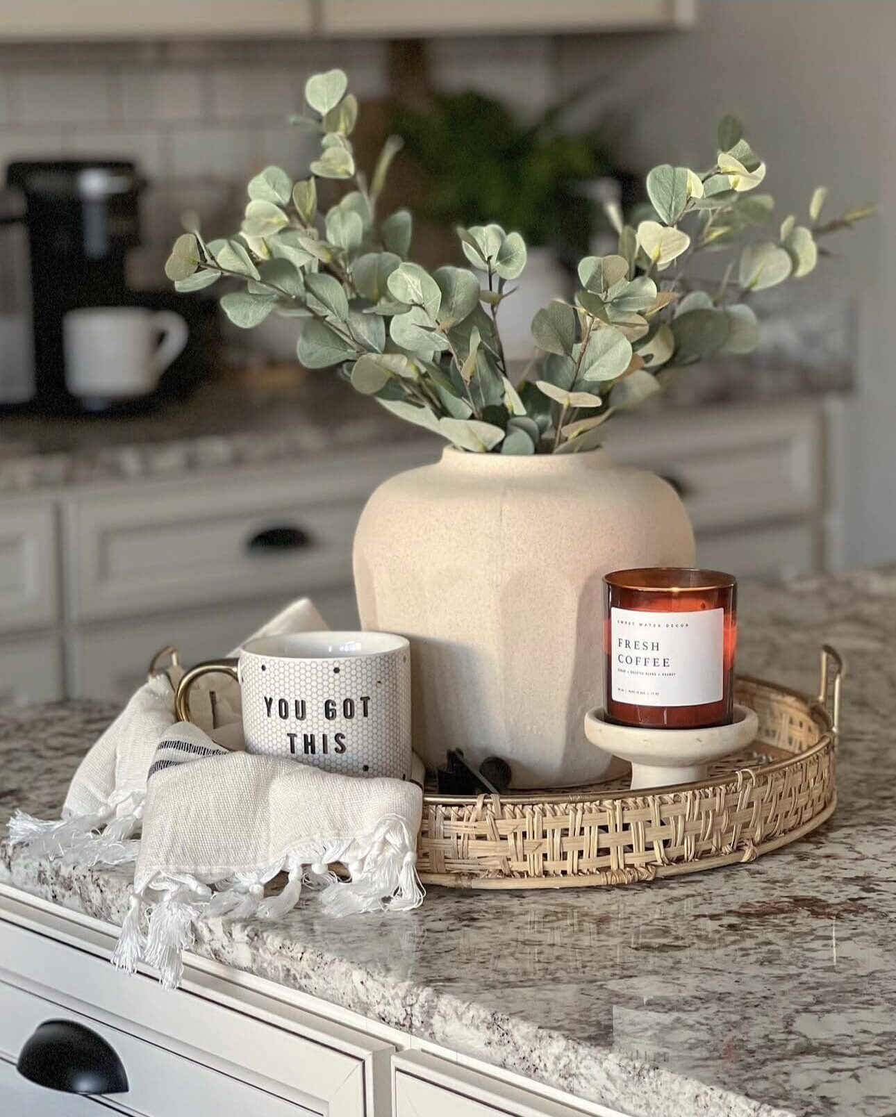 27 Stunning Kitchen Island Centerpiece Ideas 59 27 Stunning Kitchen Island Centerpiece Ideas IMG 2694 e1748266364740 Kitchen Island Centerpiece Ideas