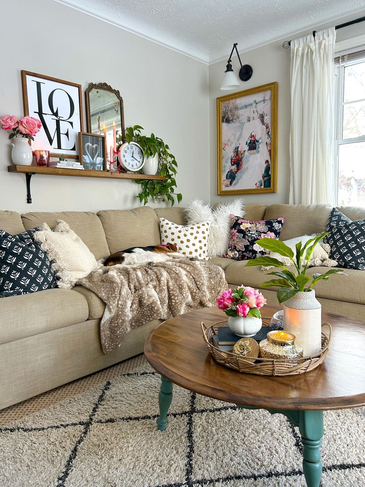 27 Cozy Apartment Living Room Decor Ideas You’ll Want to Try 86 27 Cozy Apartment Living Room Decor Ideas You’ll Want to Try IMG 3062 Cozy Apartment Living Room Decor Ideas