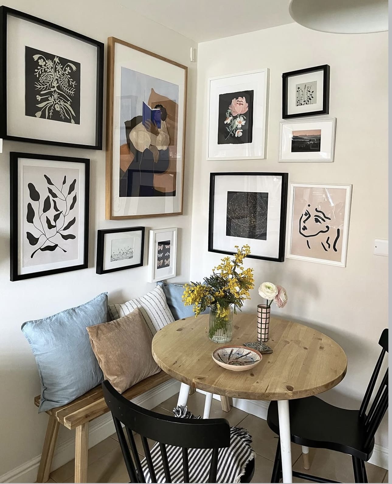 27 Genius Small Dining Room Ideas to Transform Your Space 72 27 Genius Small Dining Room Ideas to Transform Your Space IMG 3088 Small Dining Room Ideas