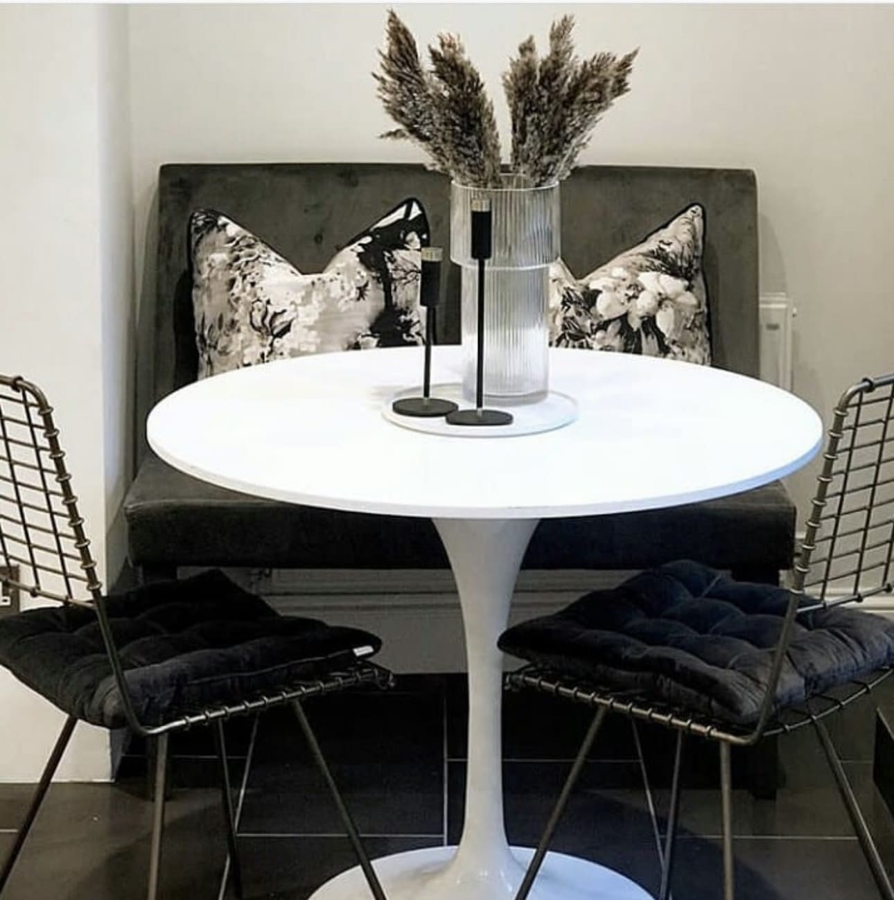 27 Genius Small Dining Room Ideas to Transform Your Space 79 27 Genius Small Dining Room Ideas to Transform Your Space IMG 3100 Small Dining Room Ideas