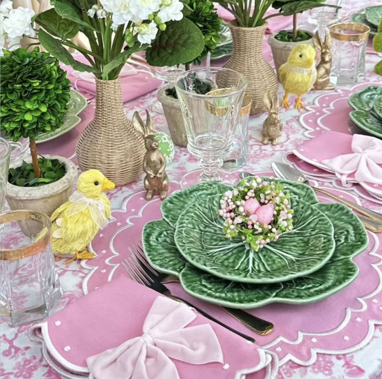 24 Stunning Easter Table Decor Ideas to Impress Your Guests 58 24 Stunning Easter Table Decor Ideas to Impress Your Guests IMG 3905 Easter Table Decor Ideas