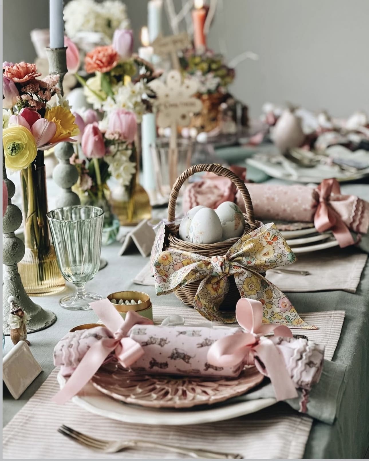 24 Stunning Easter Table Decor Ideas to Impress Your Guests 72 24 Stunning Easter Table Decor Ideas to Impress Your Guests IMG 3912 Easter Table Decor Ideas