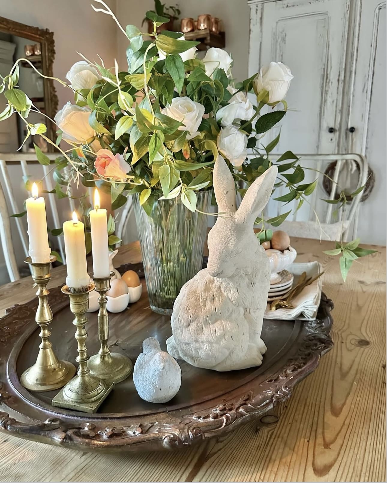 24 Stunning Easter Table Decor Ideas to Impress Your Guests 74 24 Stunning Easter Table Decor Ideas to Impress Your Guests IMG 3931 Easter Table Decor Ideas