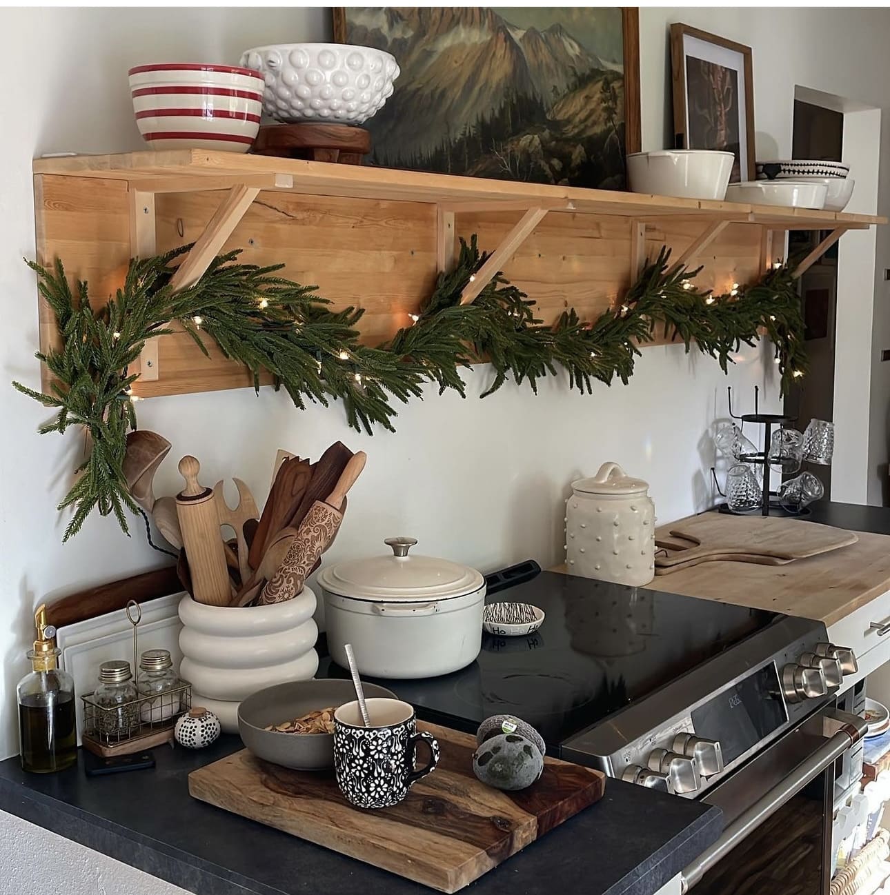 40 Christmas Kitchen Decor Ideas to Bring in the Holiday Spirit 117 40 Christmas Kitchen Decor Ideas to Bring in the Holiday Spirit IMG 7157 christmas kitchen decor ideas