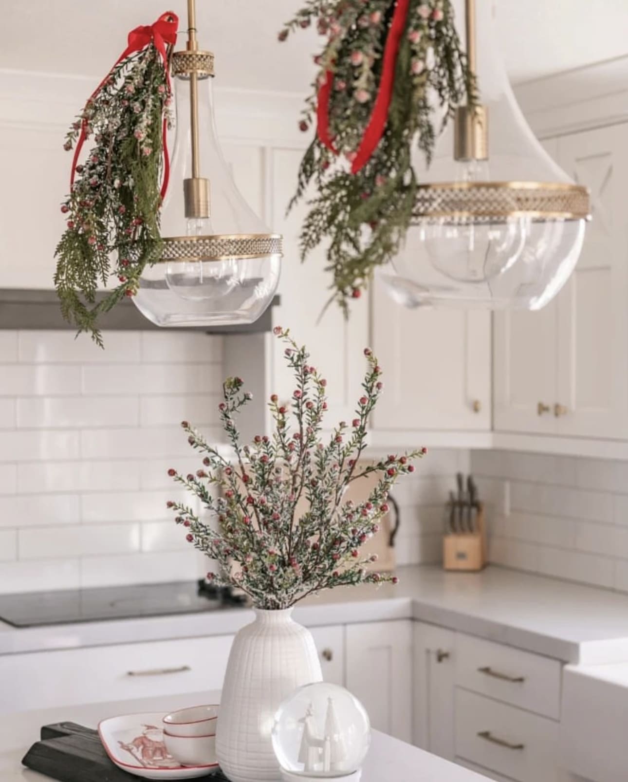 40 Christmas Kitchen Decor Ideas to Bring in the Holiday Spirit 108 40 Christmas Kitchen Decor Ideas to Bring in the Holiday Spirit IMG 7180 christmas kitchen decor ideas