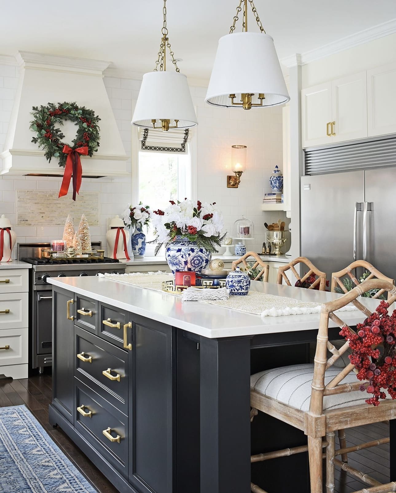 40 Christmas Kitchen Decor Ideas to Bring in the Holiday Spirit 112 40 Christmas Kitchen Decor Ideas to Bring in the Holiday Spirit IMG 7193 christmas kitchen decor ideas
