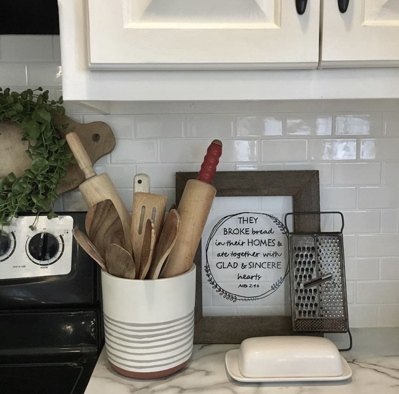 27 Best Kitchen Counter Decor Ideas to Transform Your Space 93 27 Best Kitchen Counter Decor Ideas to Transform Your Space IMG 7660 Kitchen Counter Decor Ideas