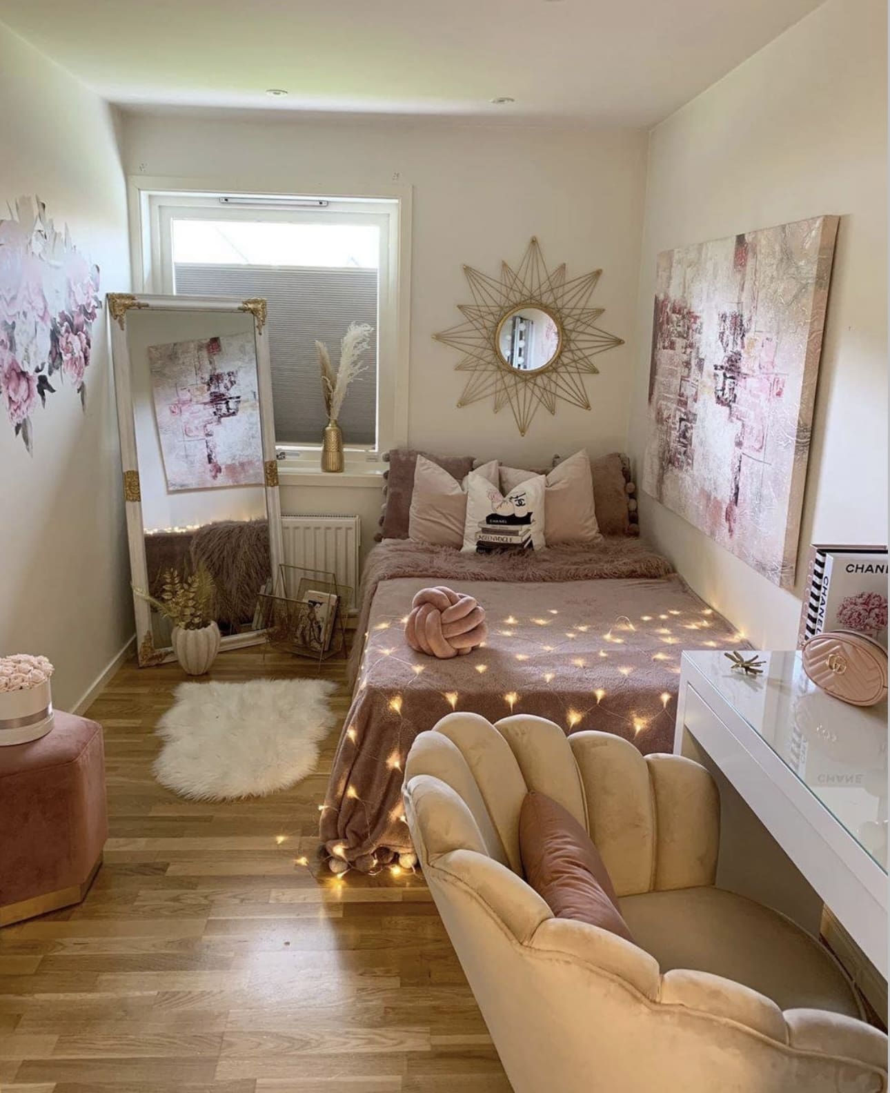 29 Insanely Cute Teen Girl Bedroom Ideas You'll Love 90 29 Insanely Cute Teen Girl Bedroom Ideas You'll Love IMG 9179 Teen Girl Bedroom Ideas