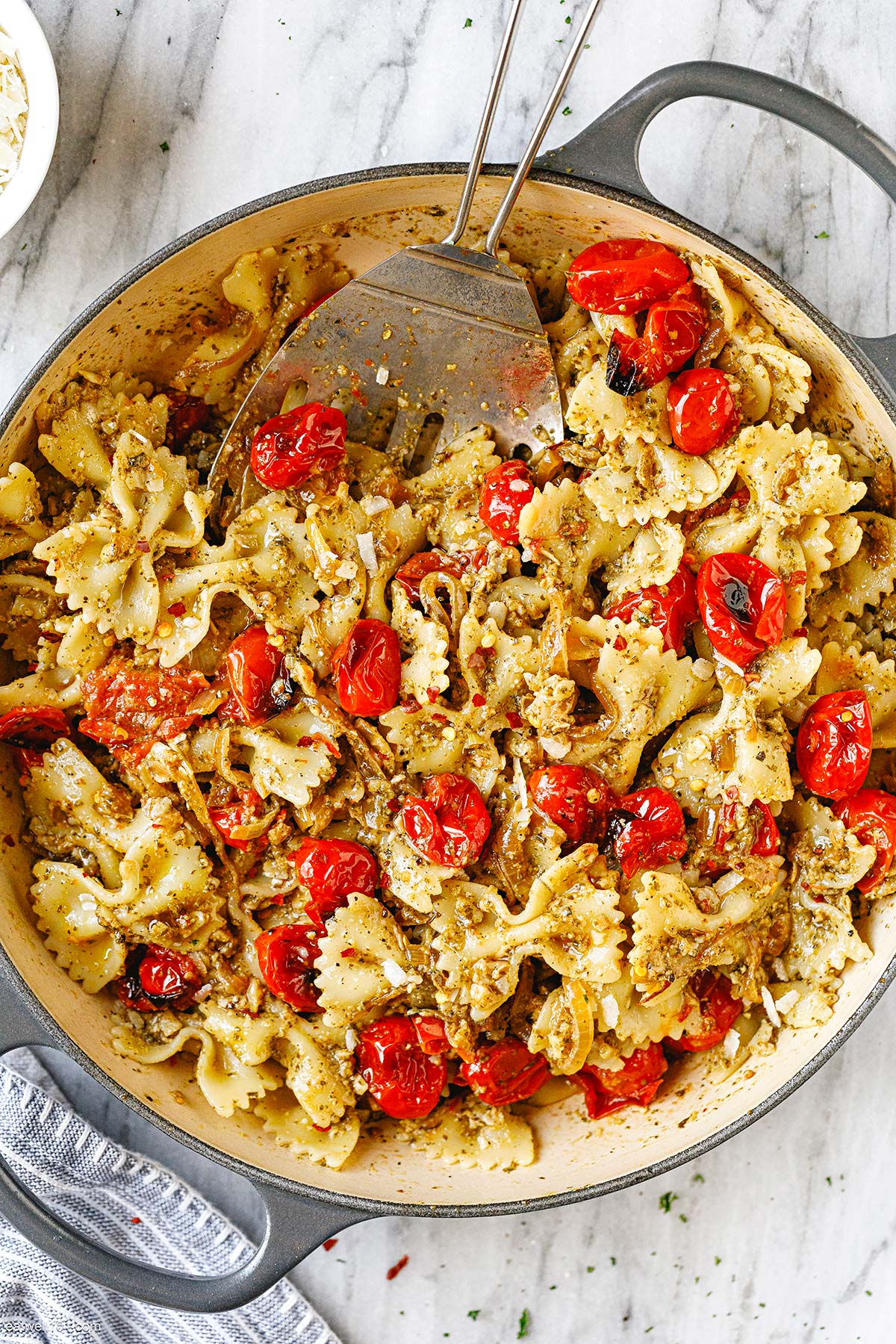 22 Insanely Good Creamy Pasta Recipes You'll Enjoy 55 22 Insanely Good Creamy Pasta Recipes You'll Enjoy one pot pesto pasta Creamy Pasta Recipes