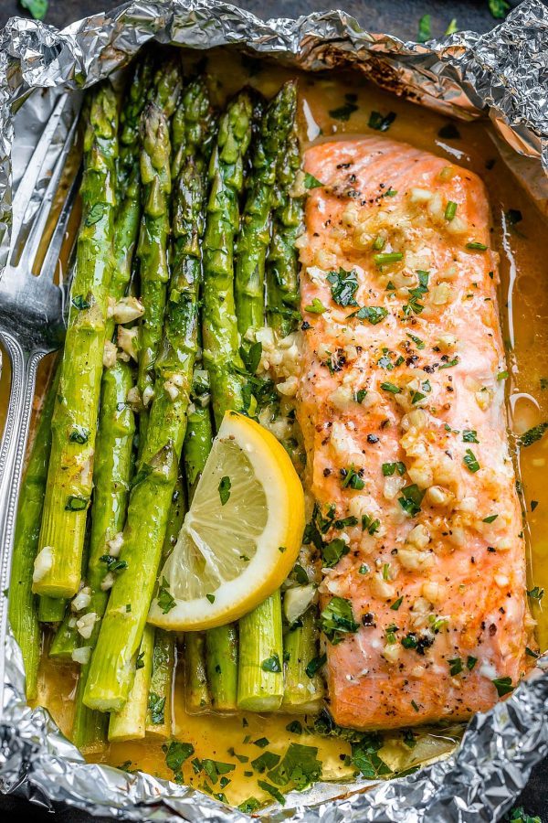 30 Easy & Romantic Valentine’s Dinner Ideas for Couples 68 30 Easy & Romantic Valentine’s Dinner Ideas for Couples oven baked salmon in foil packets 600x900 1 Valentine’s Dinner Ideas