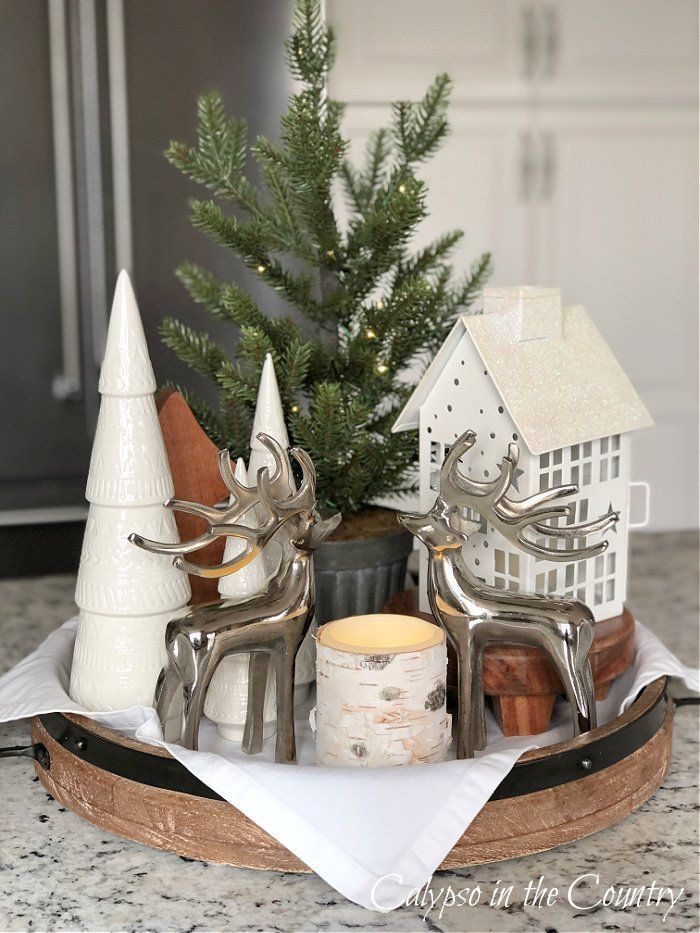 30 Winter Tray Decor Ideas to Cozy Up Your Space 67 30 Winter Tray Decor Ideas to Cozy Up Your Space winter tray IMG 0669 2 Winter Tray Decor