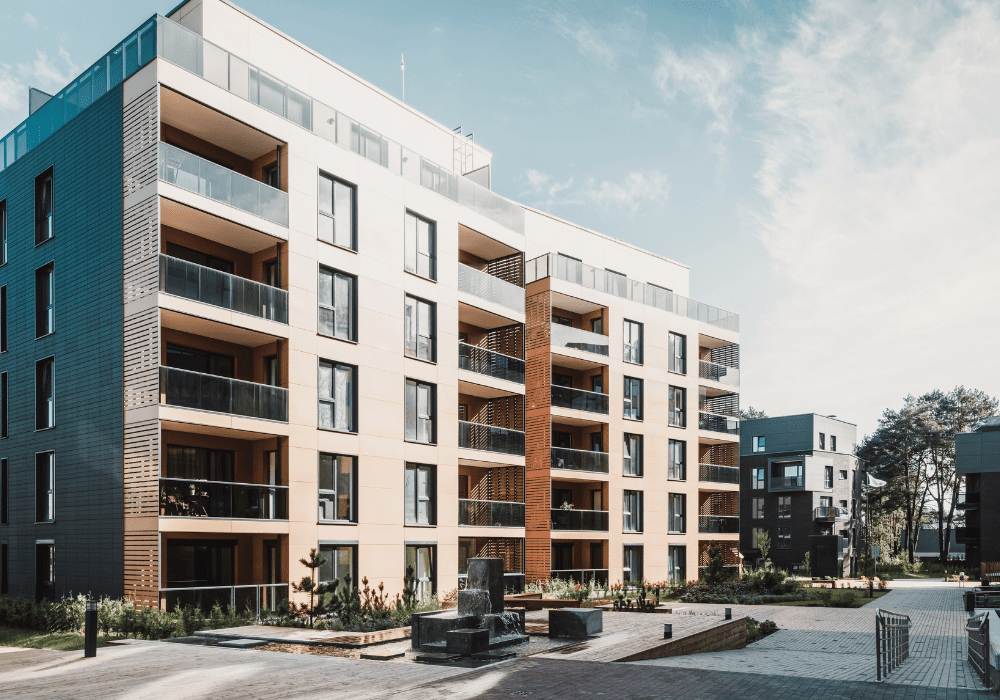 Apartment vs House: Which Is Better? 1 Apartment vs House: Which Is Better? Apartment vs House: Which Is Better?