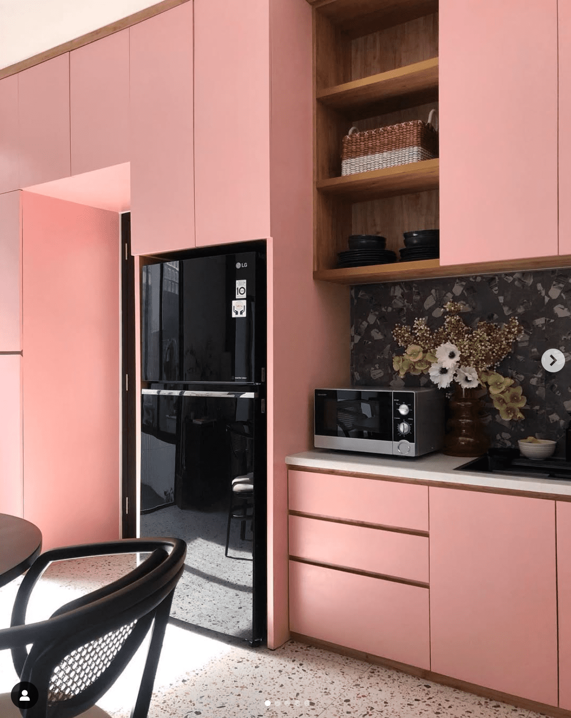 35 Stunning Pink Kitchen Design Ideas to Inspire You 74 35 Stunning Pink Kitchen Design Ideas to Inspire You Screenshot 2025 05 07 at 15.50.44 Pink Kitchen Design Ideas
