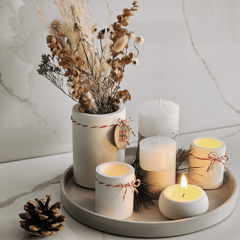 29 Winter Decor Ideas for a Warm and Inviting Home 111 29 Winter Decor Ideas for a Warm and Inviting Home winter tray Screenshot 2025 11 10 at 15.50.08 Winter Decor Ideas