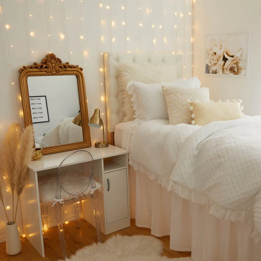 29 Insanely Cute Teen Girl Bedroom Ideas You'll Love 72 29 Insanely Cute Teen Girl Bedroom Ideas You'll Love glam golden room Teen Girl Bedroom Ideas