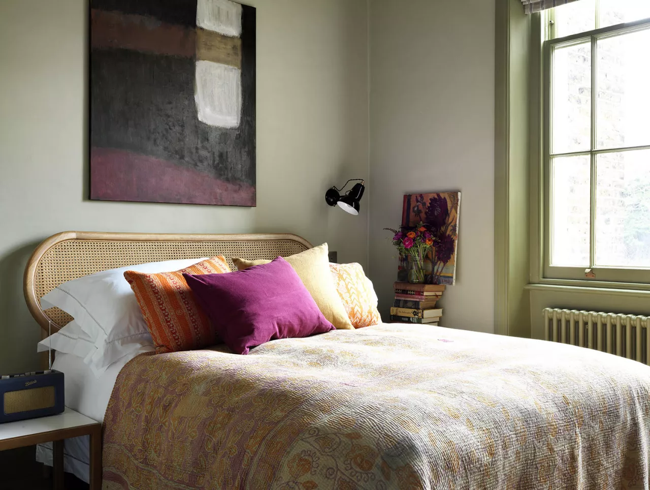 45 Elegant Sage Green Bedroom Ideas for a Soothing Ambiance 116 45 Elegant Sage Green Bedroom Ideas for a Soothing Ambiance Small and Cosy Bedroom