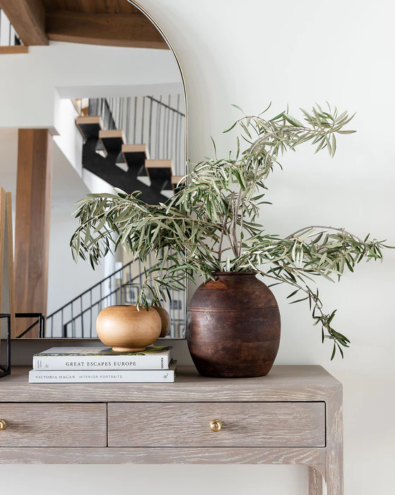 45 Modern and Elegant Entryway Table Decor Ideas 2 45 Modern and Elegant Entryway Table Decor Ideas 45 Entryway Table Decor Ideas